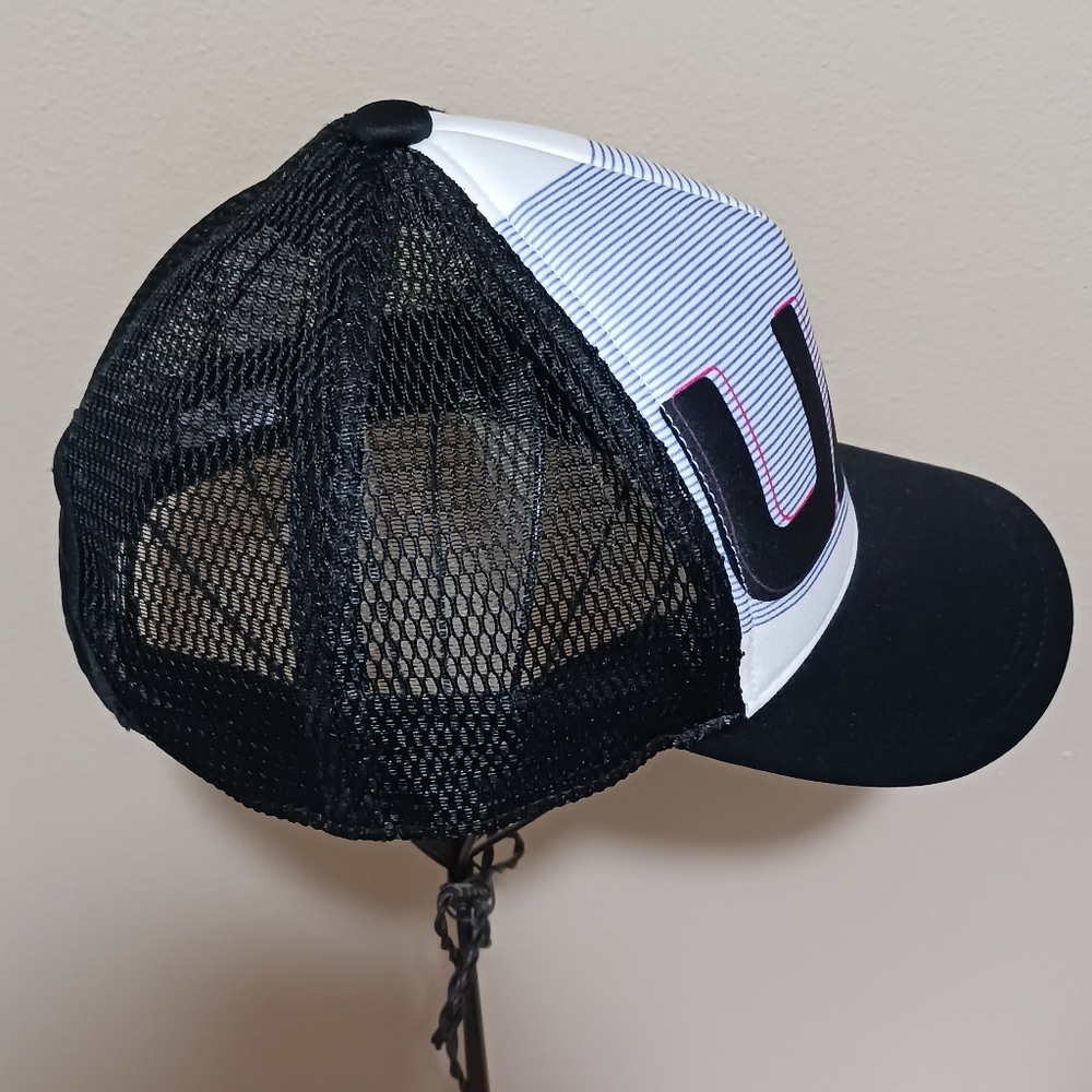 Under Armour Trucker Hat Youth Cap Black White Pink Holagram Logo Velcro Strap - Picture 5 of 9